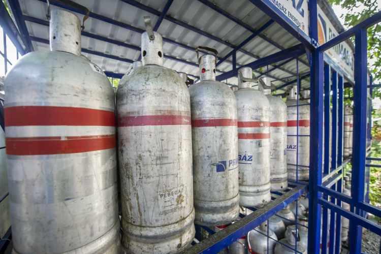 Lehetetlen 11,5 kilós PB gázpalackot venni