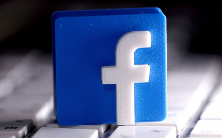 Nevet vált az Infogyőr facebook oldal