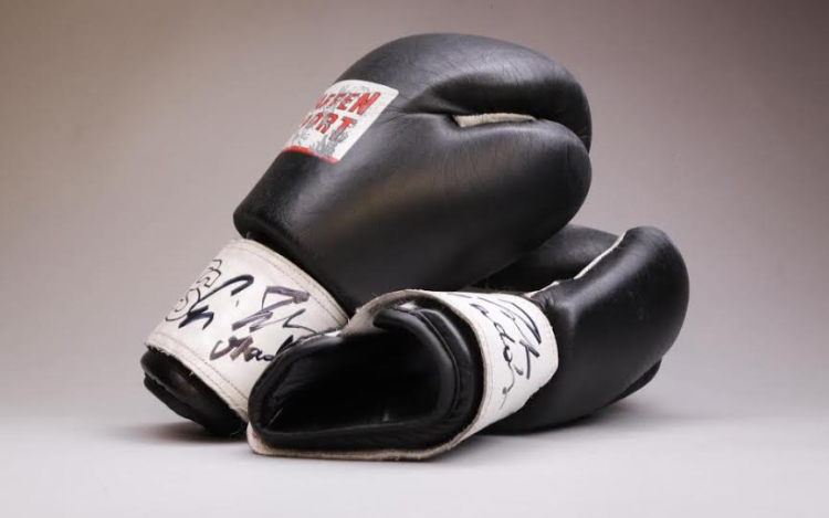 Elárverezik a legendás sportolók ereklyéit 