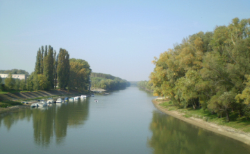 Újra nyitva az Aranypart II.