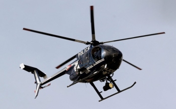 Helikopterrel is figyeli a rendőrség az autósokat húsvétkor