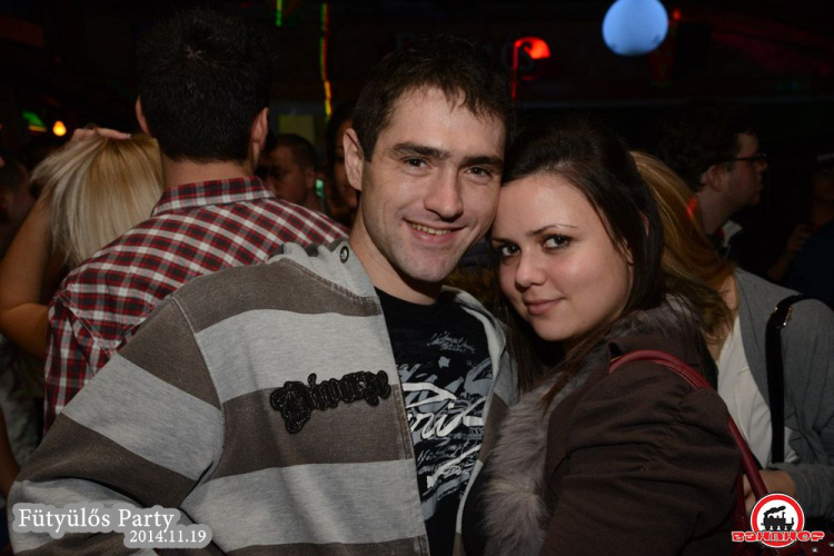 2014.11.19.Szerda - Fütyülős Party