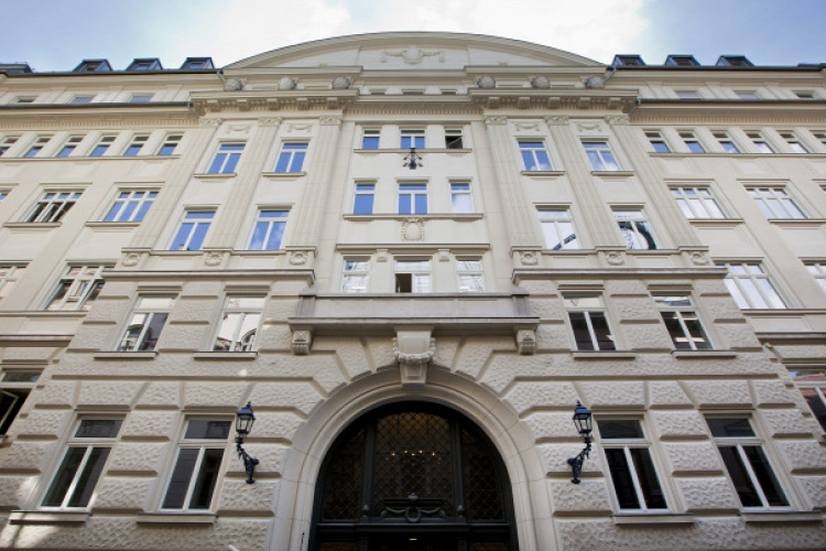 Vissza akarnak élni az egyházi iskolák nevével