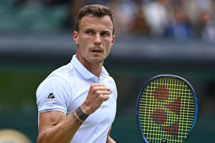 Bukaresti tenisztorna - Fucsovics legyőzte a második kiemeltet, és negyeddöntős