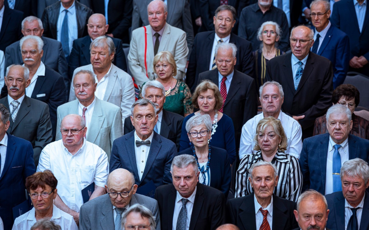 Félévszázada diplomáztak a mai Széchenyin