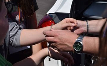 Illegális bevándorlás - Tizenegy külföldi ellen emeltek vádat embercsempészés miatt Mosonmagyaróváron