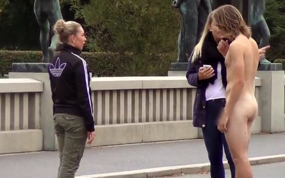 A hét videója! - Meztelen csajozás!