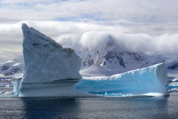 Az eddig legnagyobb jégtömeg leválást észlelték a Jakobshavn gleccserről