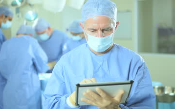 Vírusfertőzés miatt csaknem negyvenen mentek orvoshoz a Balaton déli partján