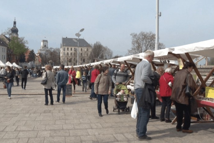 Változik a Dunakapu téri piac helyszíne