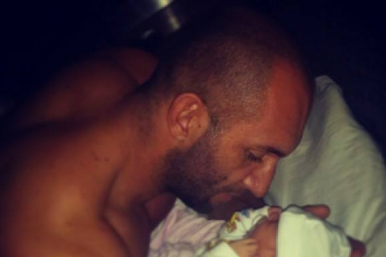 Berki Krisztián megmutatta újszülött kislányát 