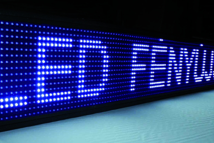 Fényújság készítése