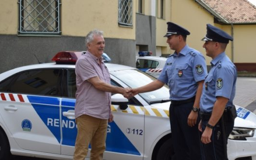 Megmentették egy férfi életét a gyulai rendőrök