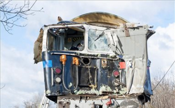 Meghalt a nyúli vonatbalesetben megsérült tolatásvezető