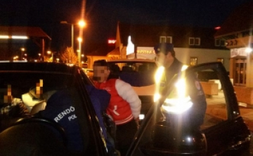 Embercsempészek őrizetben