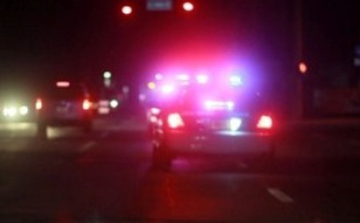 Autó és motoros ütközött kapuváron