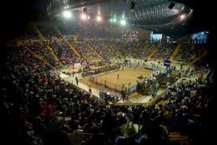 Fegyveresek mészároltak egy mexikói arénában