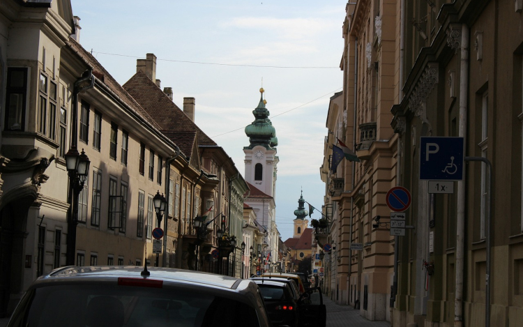 Határok vonzásában – állás Győr területén