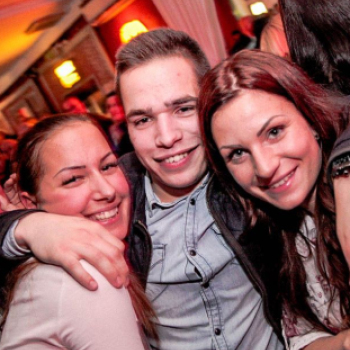 2017.02.18. Mamma Mia Video Disco Dj:Hubik