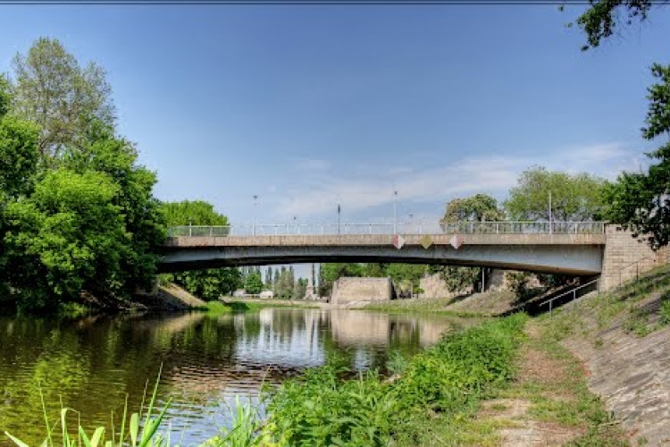 Lezárják a Rába kettős hidat a Győrkőcfesztivál idejére 