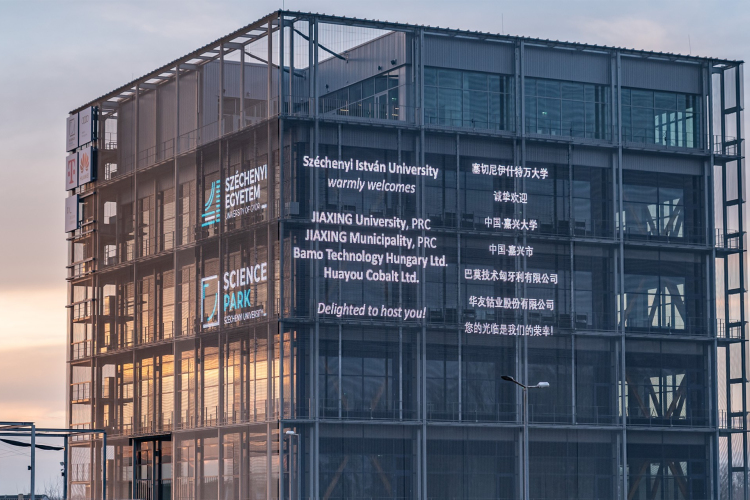 A Széchenyi István Egyetem tovább bővíti kapcsolatait a kínai Jiaxinggal