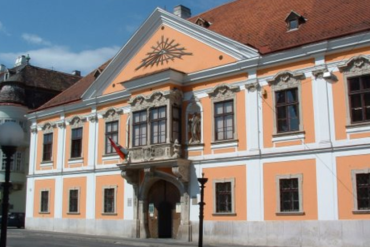 Két évre bezár a győri Apátúr-ház, költöznek a helytörténeti kiállítások