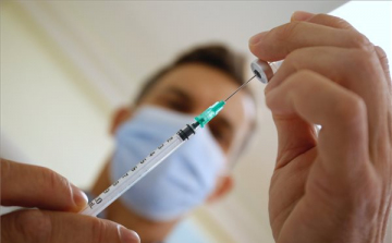 Mégsem lesz kötelező a koronavírus elleni oltás Németországban