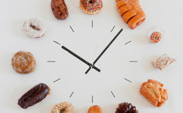 Vasárnap kezdődik a téli időszámítás