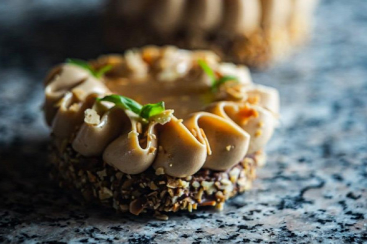 Őszibarackos-mandulás sütemény lett idén Budapest desszertje