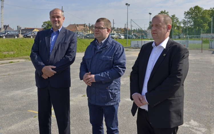 KOSÁRLABDA-PÁLYÁK ÉPÜLNEK A BERCSÉNYI LIGETBEN