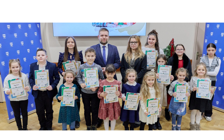 Több mint 370 alkotás érkezett az adventi rajzpályázatra – adták át a díjakat