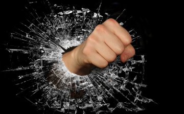 Nem volt jegye, inkább megverte a buszsofőrt