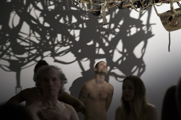 Meztelenül sétáltak a múzeumban 