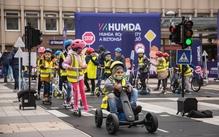 Remek programokkal várják a győrieket a Mobilisben