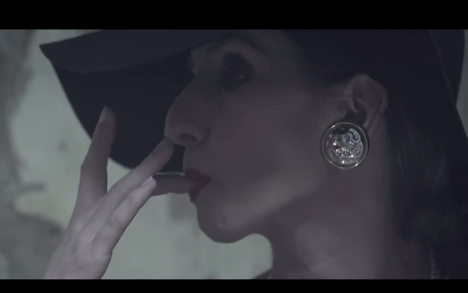 Pofon a szingliségnek a Honeybeast új dala 