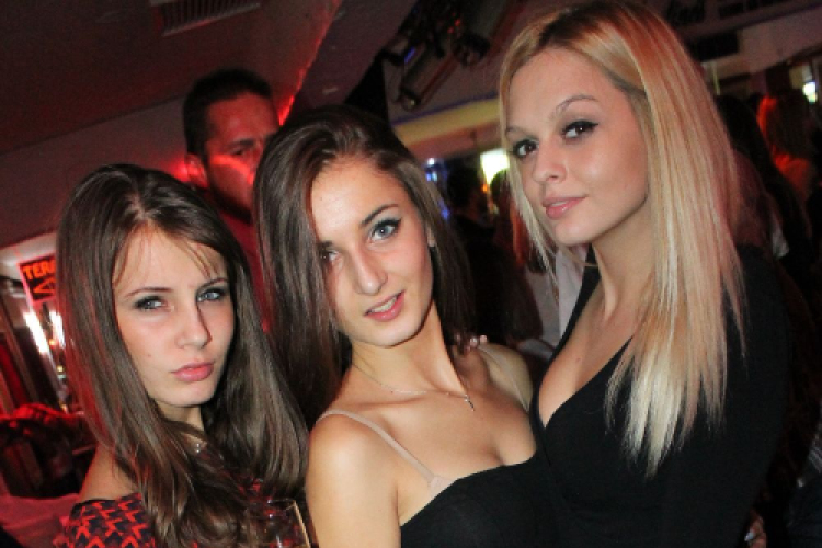 2016.11.04. Mamma Mia Pénteki Házibuli Dj:Ice&Solymi Conga Fotók:árpika