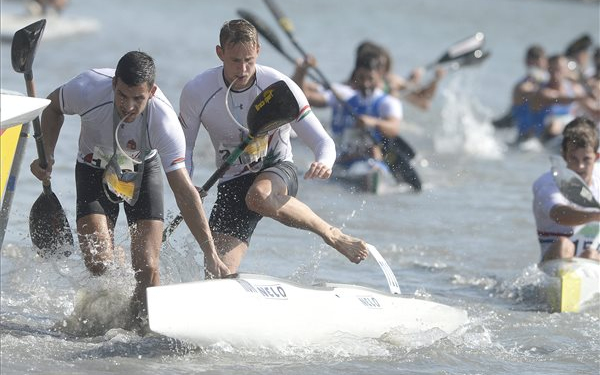 Maratoni kajak-kenu vb - Aranyérmes a Boros, Solti kajakos duó