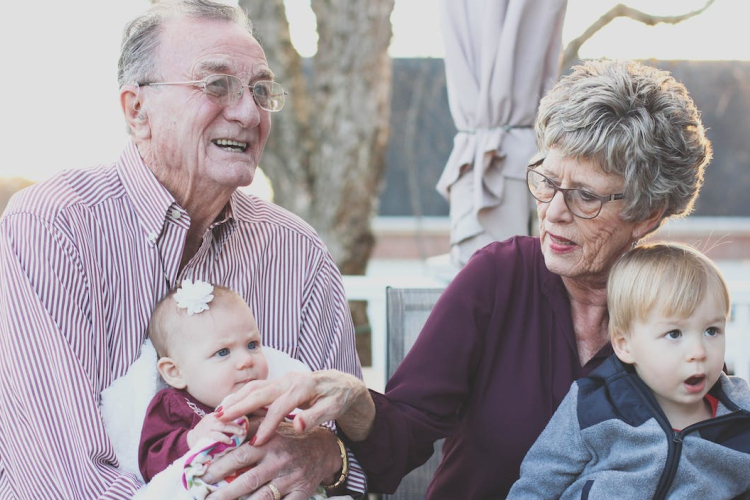 Nyugdíjelőtakarékosság vélemények - Melyikkel járok jobban?