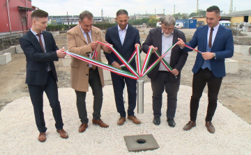 Új raktárépülettel bővül a Piktor