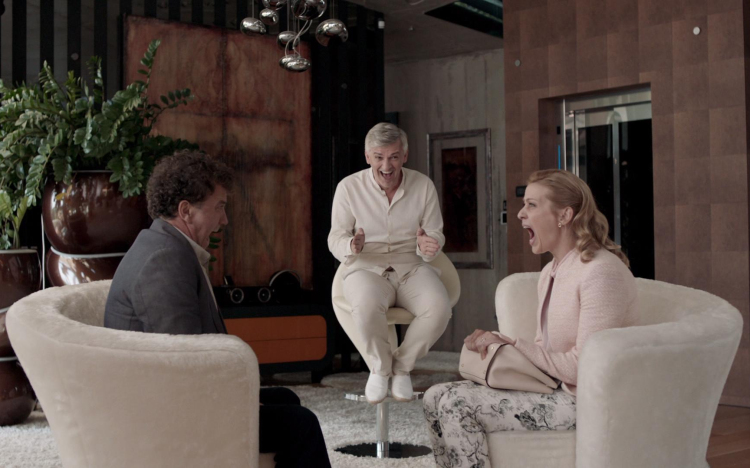 Alföldi Róbert sokat keres a Válótársakkal