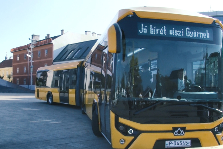 Világszinten egyedülálló busz
