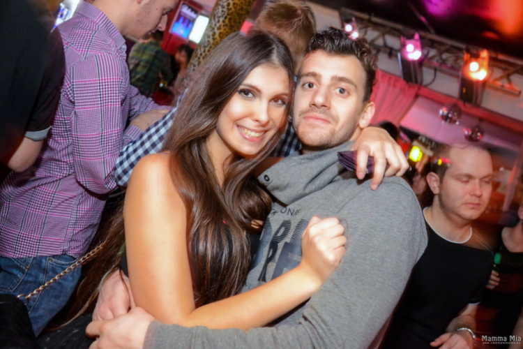 2014.02.21.Péntek Mamma Mia  Házibuli Dj:Ice fotók:Pászti Zsolt