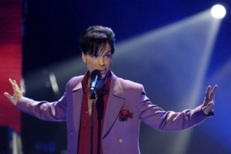 Prince halála - Kábítószer-túladagolás miatt kezelésre szorult Prince a TMZ szerint