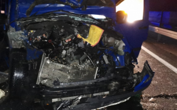 Teljes útzár az M3-ason egy hajnali baleset miatt, egy ember meghalt