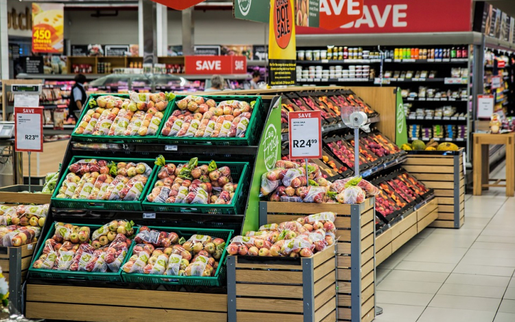 Március 15. - OKSZ: szombaton és hétfőn nyitva lesznek a boltok