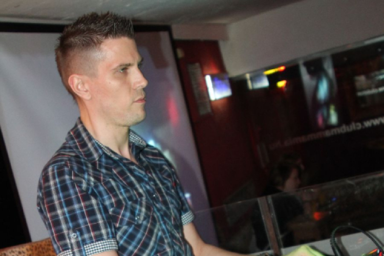 2013.05.03 Péntek Mamma Mia Video Disco Dj:Hubik