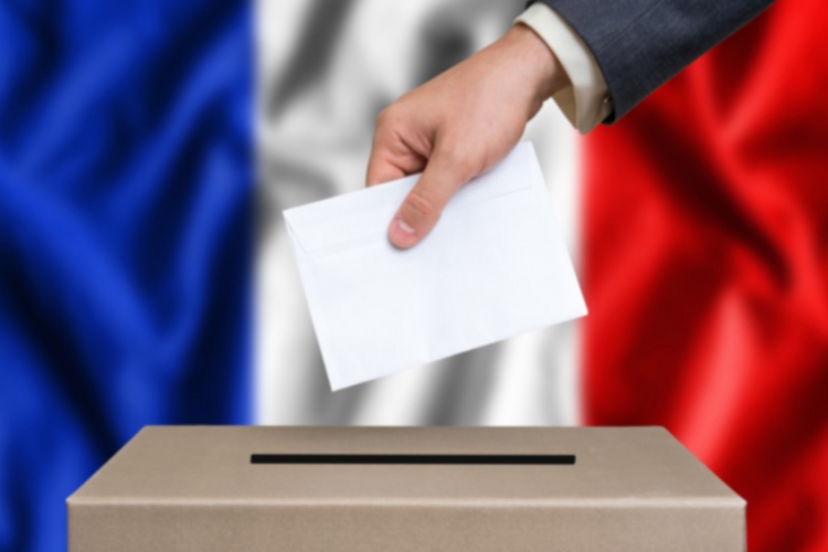 Részleges szenátusi választásokat tart Franciaország