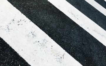 Új gyalogátkelőhely lesz a Bem tér – Dugonics utca sarkánál