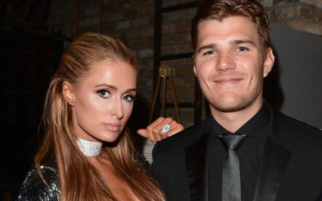 Paris Hiltontól visszavárják az 550 milliót érő eljegyzési gyűrűt