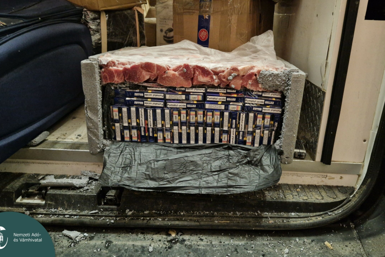 Fagyasztott húsok között bújt meg a cigaretta